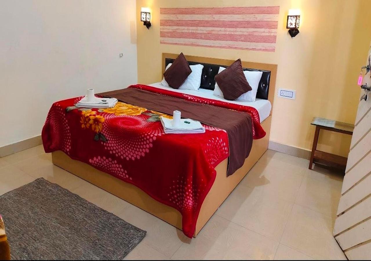Hotel Sri Yoga Mandir Waranasi Zewnętrze zdjęcie