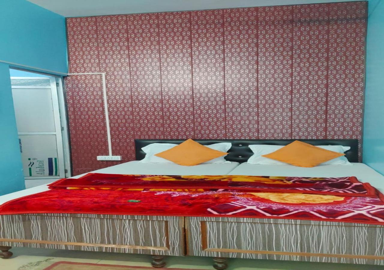 Hotel Sri Yoga Mandir Waranasi Zewnętrze zdjęcie