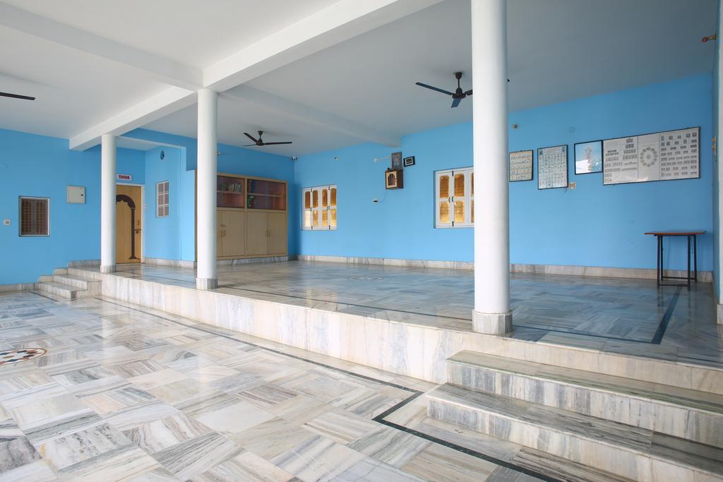 Hotel Sri Yoga Mandir Waranasi Zewnętrze zdjęcie