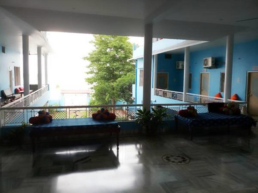 Hotel Sri Yoga Mandir Waranasi Zewnętrze zdjęcie